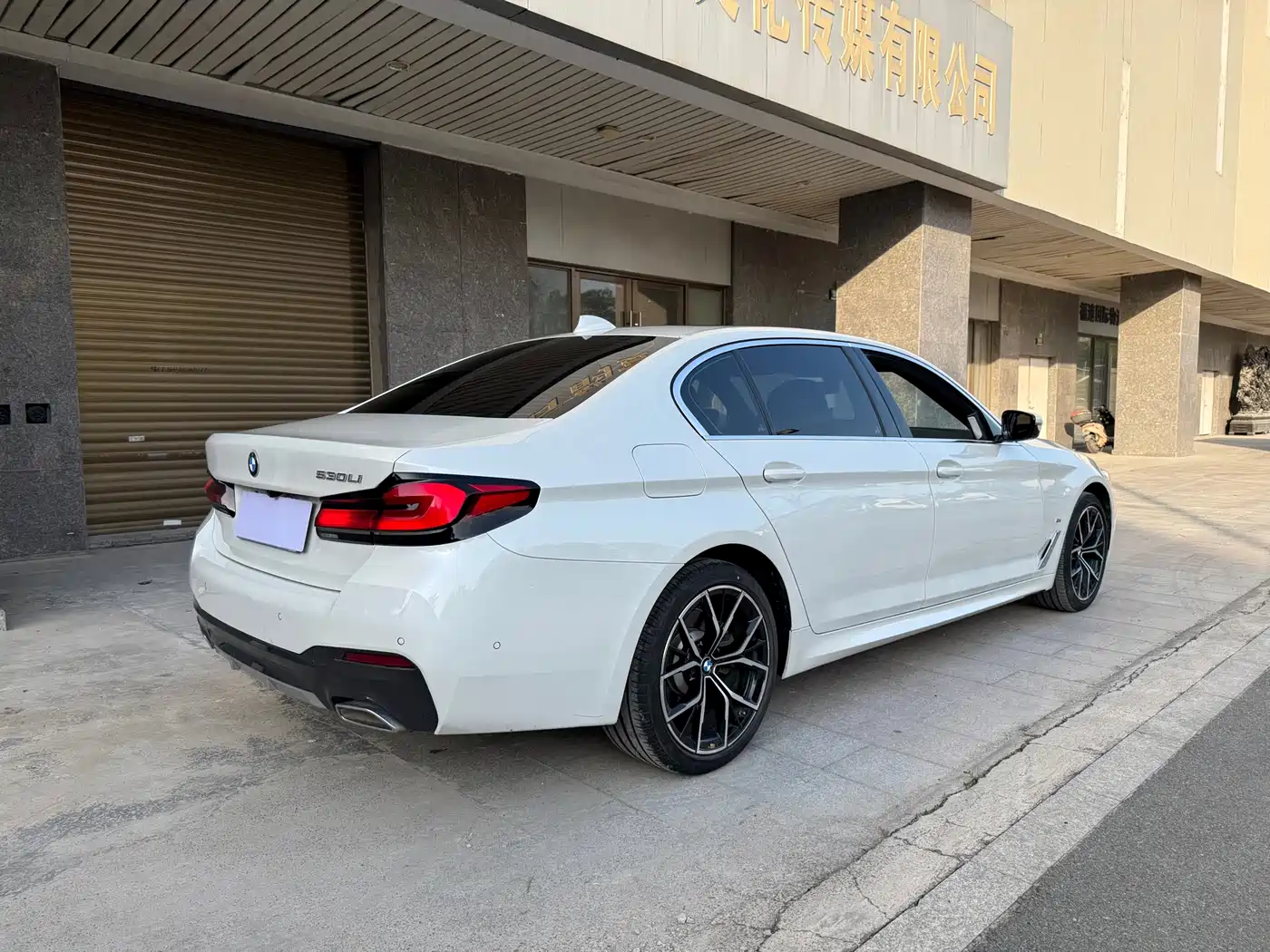 BMW 5 Series 2022 Facelift 530Li Premium M Sport Package фото 8