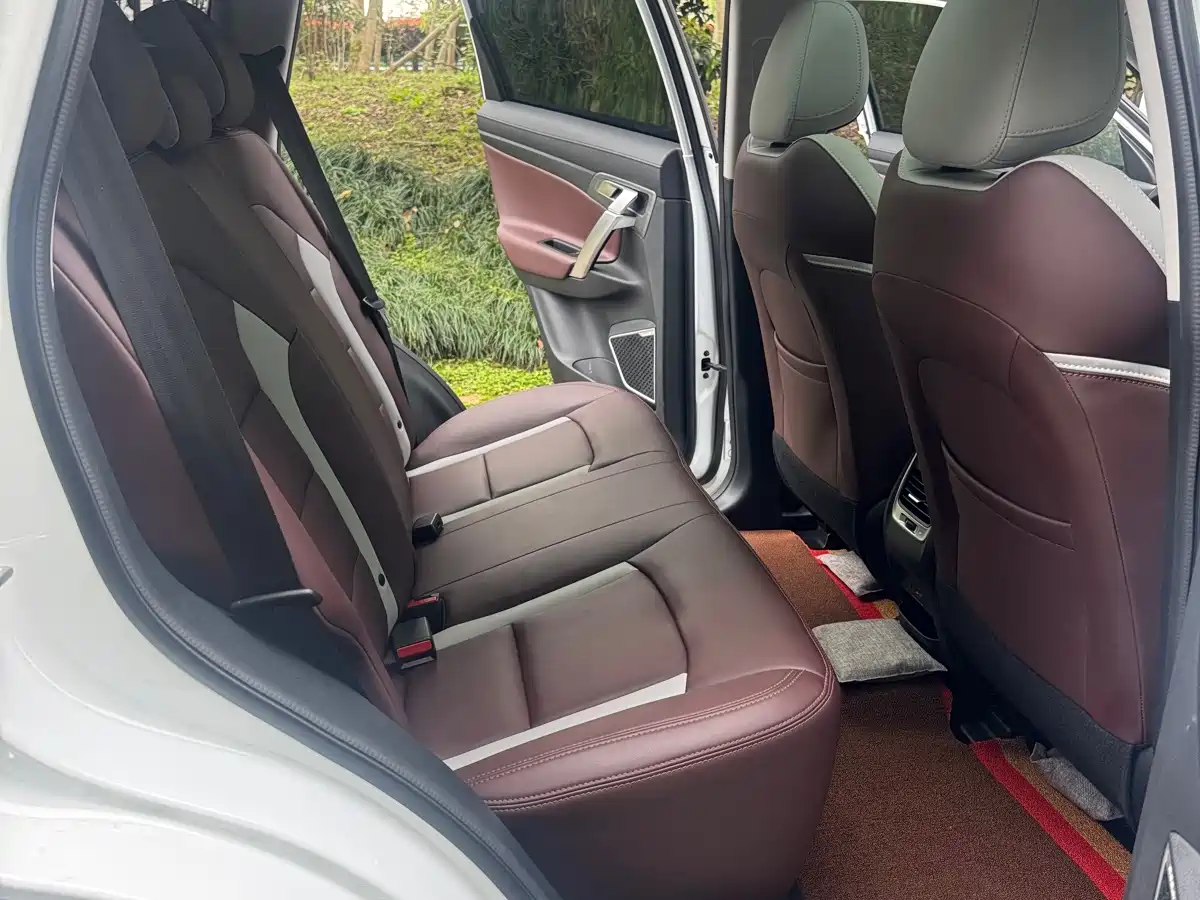 GEELY AUTOMOBILE BOYUE