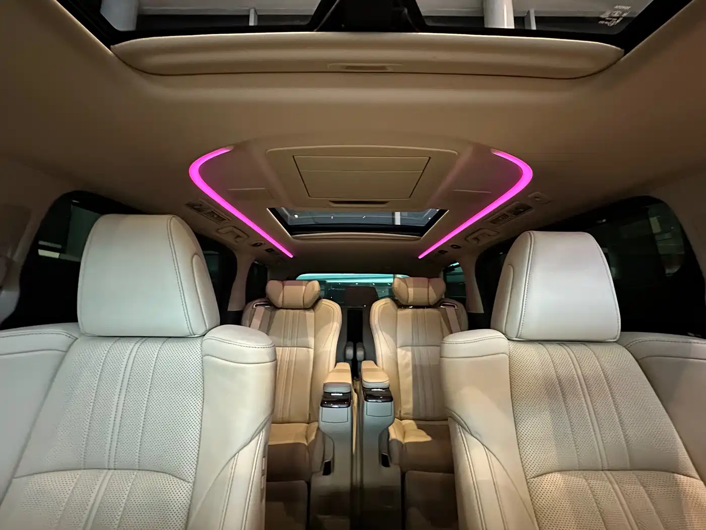 Toyota Vellfire 2021 Crown Hybrid 2.5L HV Supreme Edition фото 19
