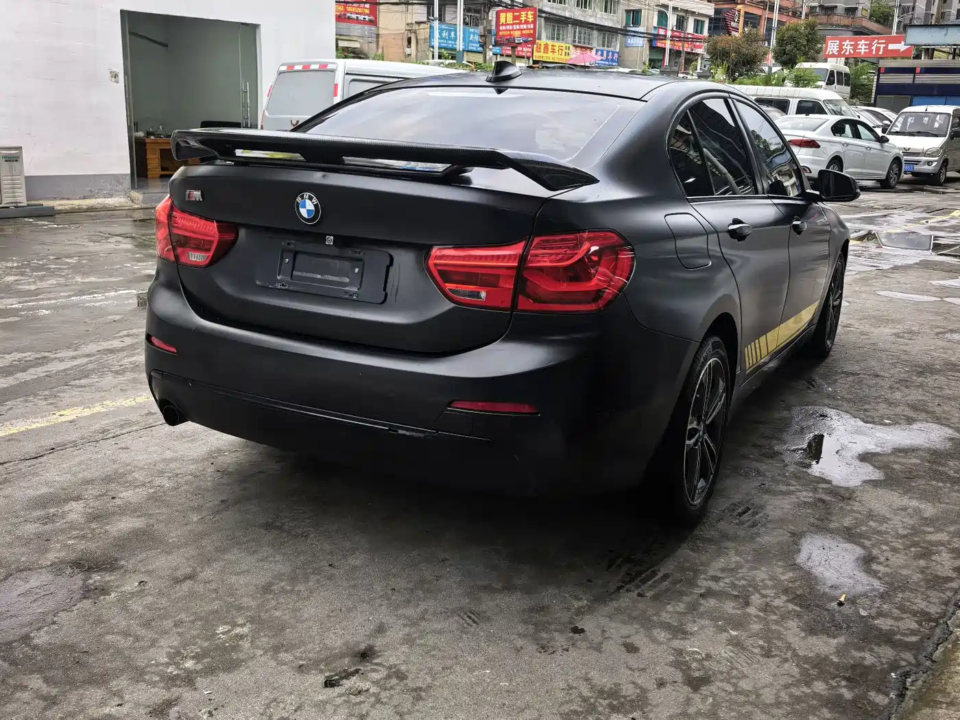 BMW 1 Series 2017 118i Sport фото 4