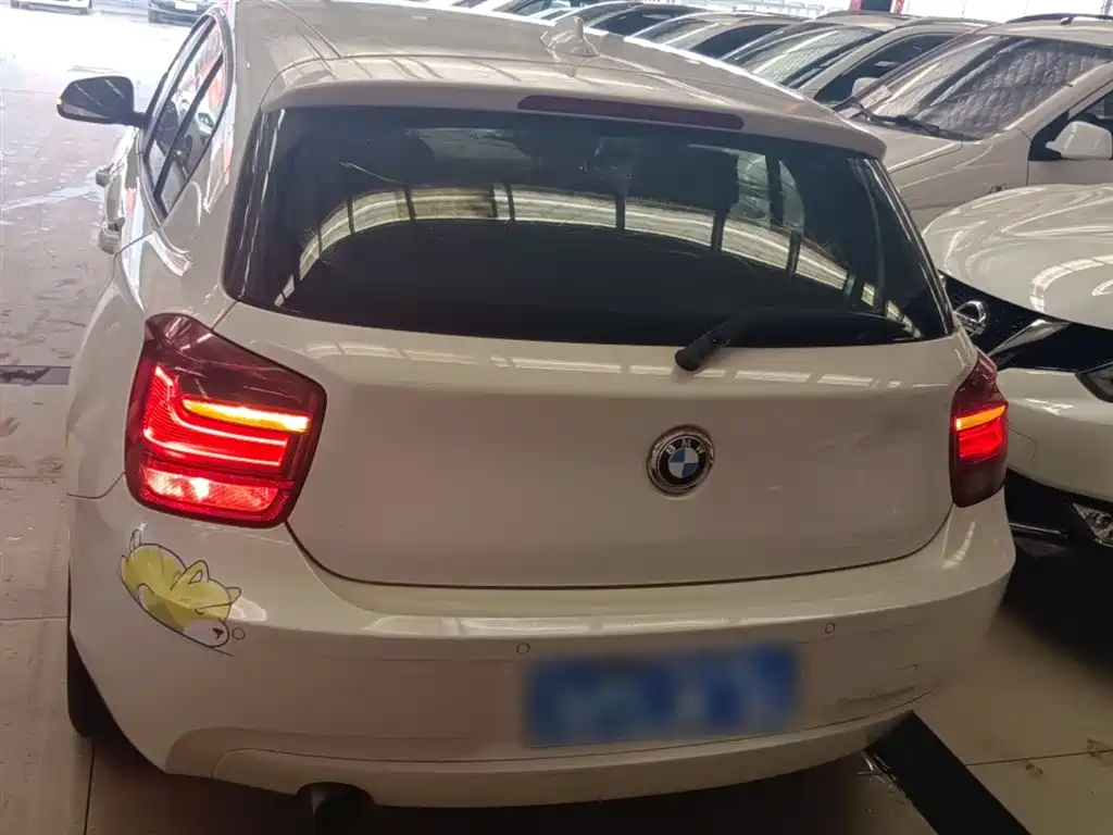 BMW 1 Series (Import) 2013 Facelift 116i Urban Model фото 4