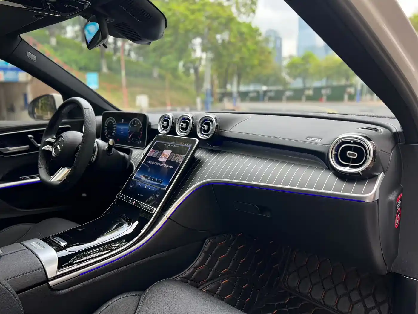 MERCEDES-BENZ C CLASS