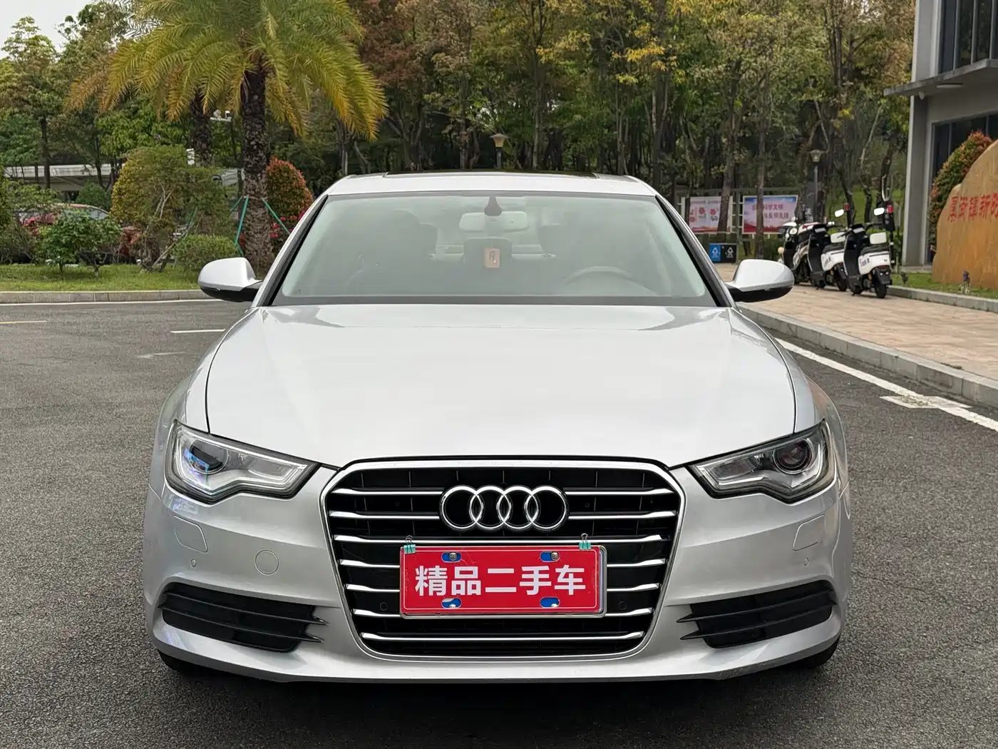 Audi A6L 2014 TFSI Standard фото 2