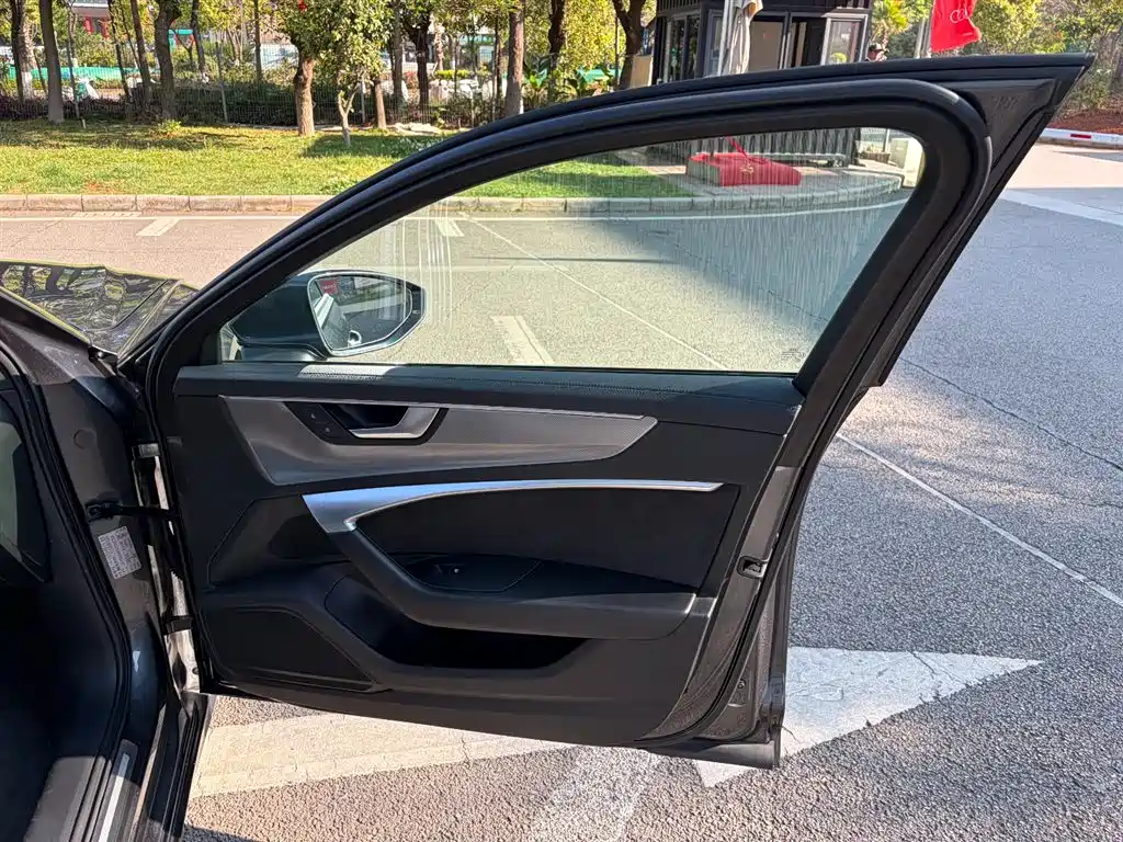 Audi A6L 2019 45 TFSI quattro Premium Dynamic фото 21