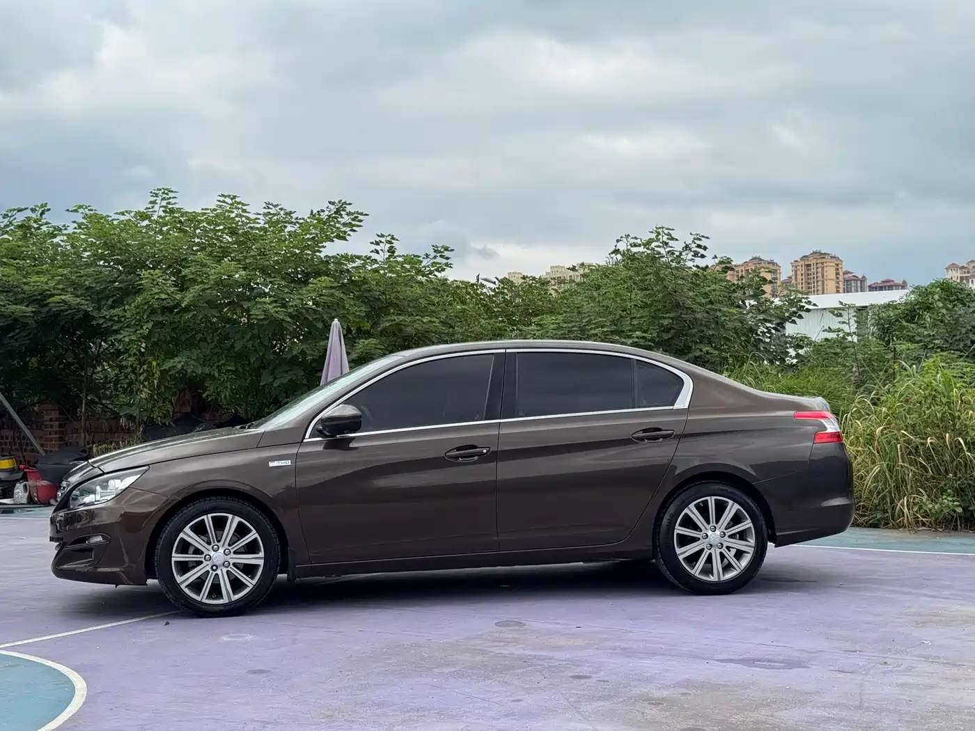 Peugeot 408 2015 Model 1.2T Automatic Luxury Edition фото 10