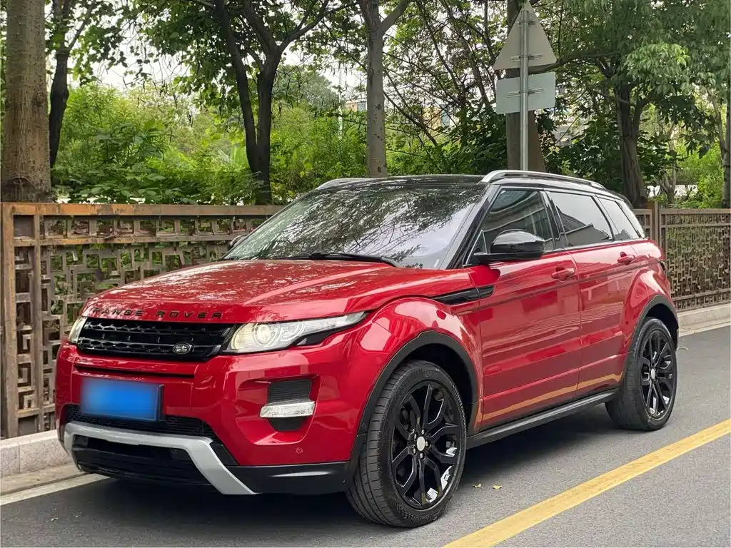 Land Rover Range Rover Evoque (Import) 2015 2014 2.0T 5-door Brilliance Sport