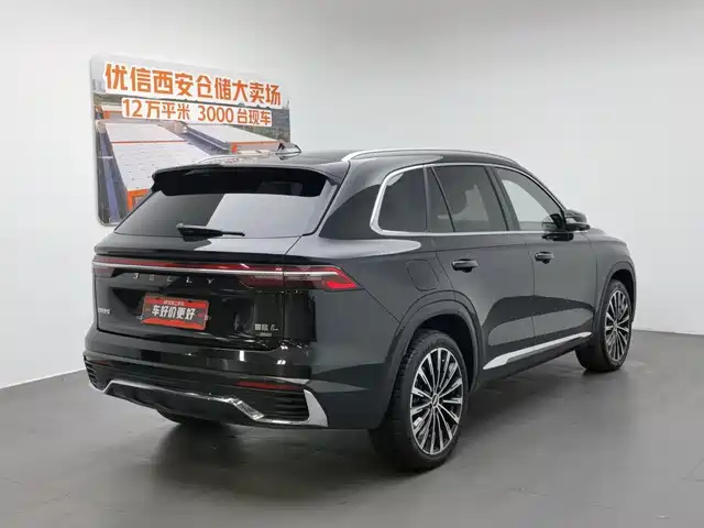 Geely Xingyue L 2025 Oriental Glory 2.0TD Automatic AWD Moon View Edition — фото 2