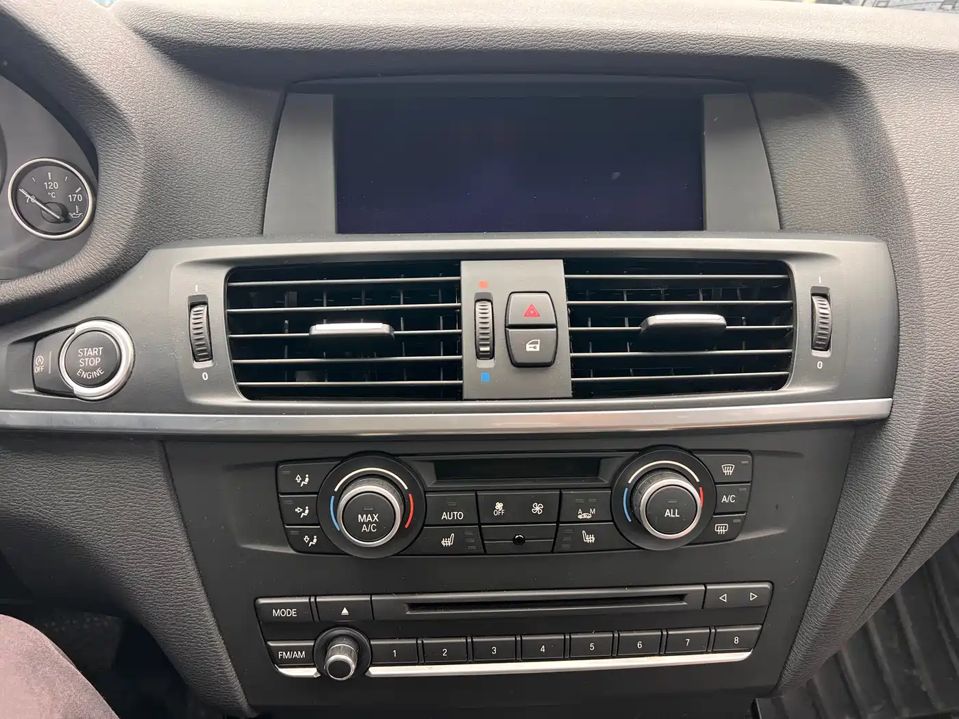 BMW X3 (Import) 2013 Facelift xDrive20i Luxury фото 10