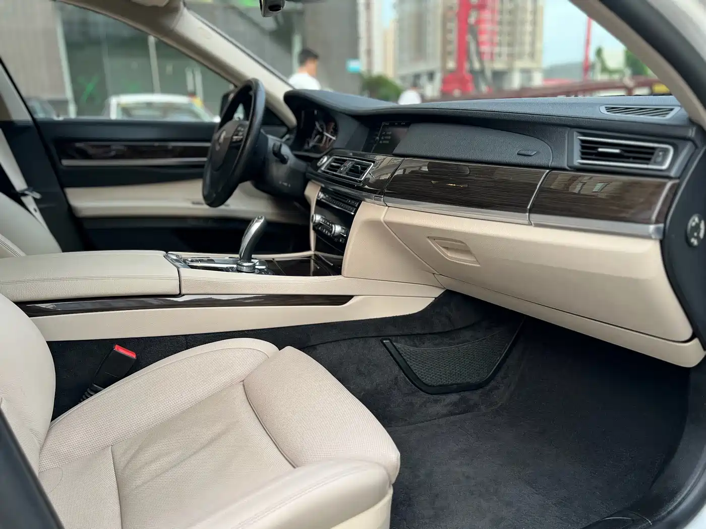 BMW 7 Series 2010 4.4T Hybrid фото 6