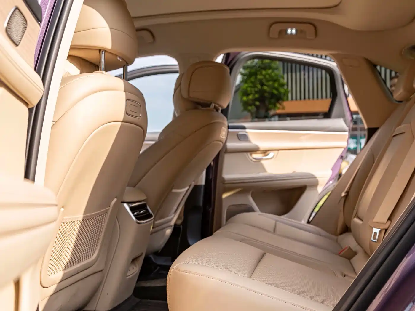 AITO Wenjie AITO M5 2025 Extended Range Ultra AWD фото 5
