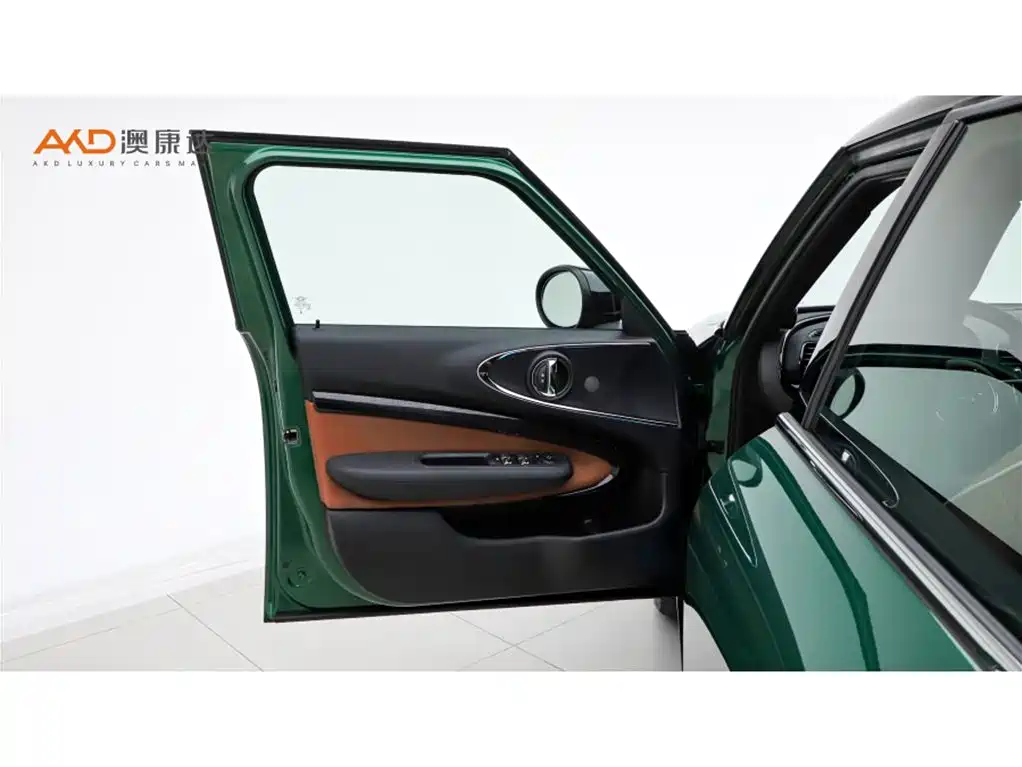 MINI CLUBMAN 2023 2023 Facelift 2.0T COOPER S Connoisseur