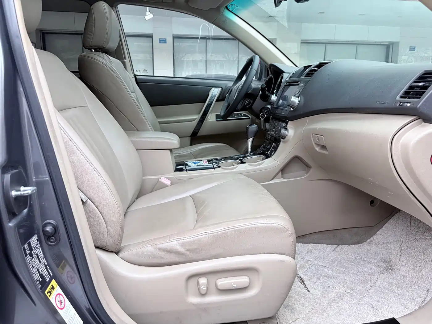 Toyota Highlander 2009 2.7L 2WD 7-seater Luxury Edition фото 13