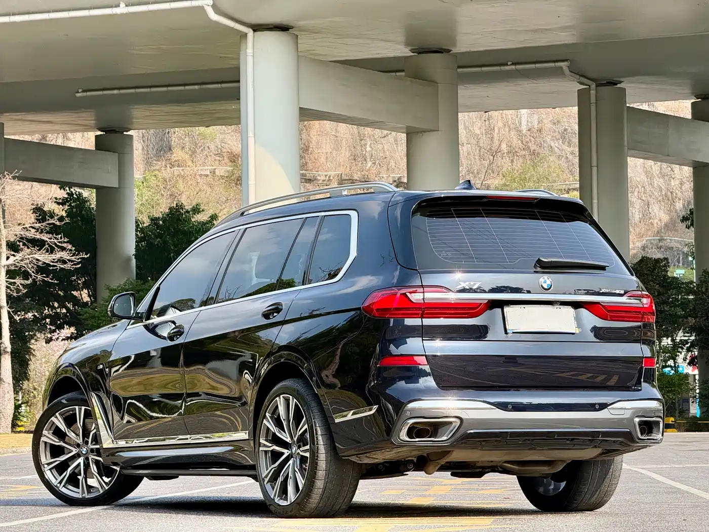 BMW X7 2022 xDrive40i Exclusive M Sport Package фото 26