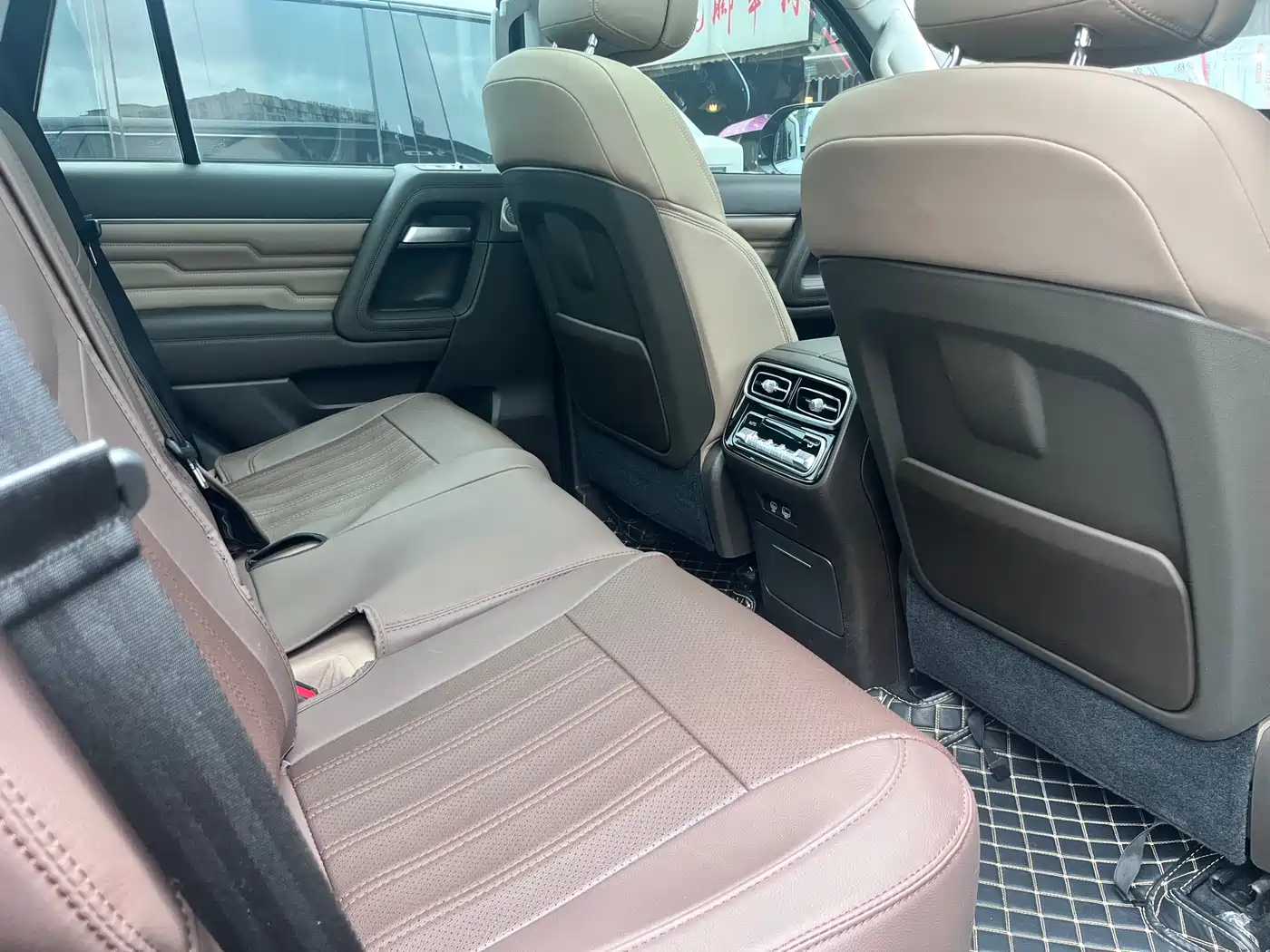 BAIC ORV Beijing Off-Road BJ60 2022 2.0T National Day Edition 7-Seater фото 13