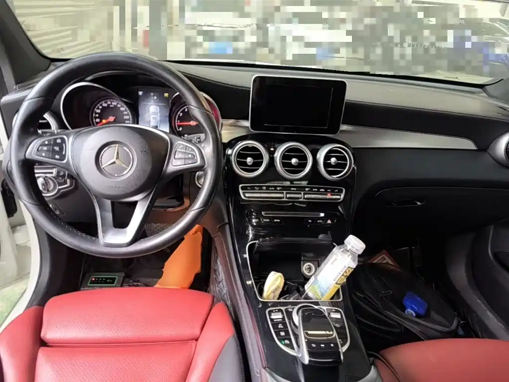 Mercedes-Benz GLC Coupe 2018 GLC 200 4MATIC Coupe SUV фото 10
