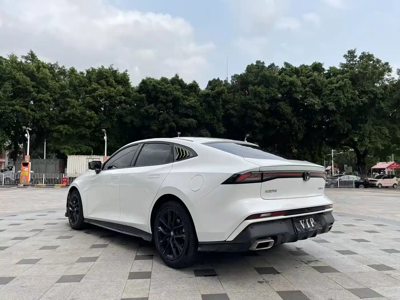 CHANGAN UNI-V