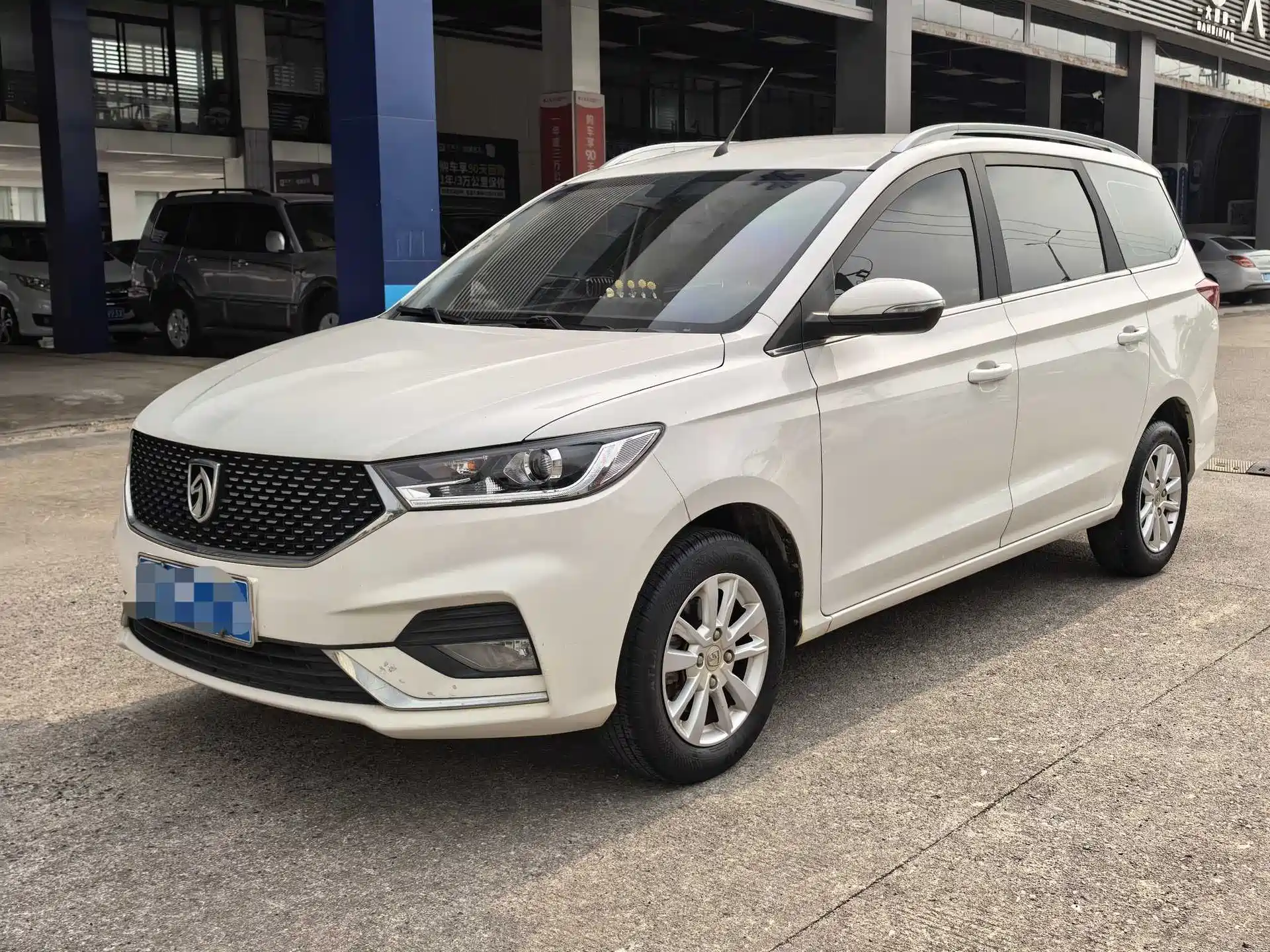 Фото 1 - Baojun 360
