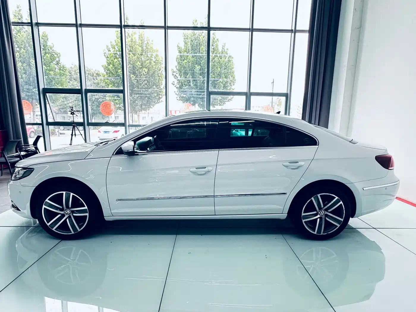 Volkswagen FAW-Volkswagen CC 2015 2.0TSI Luxury фото 3