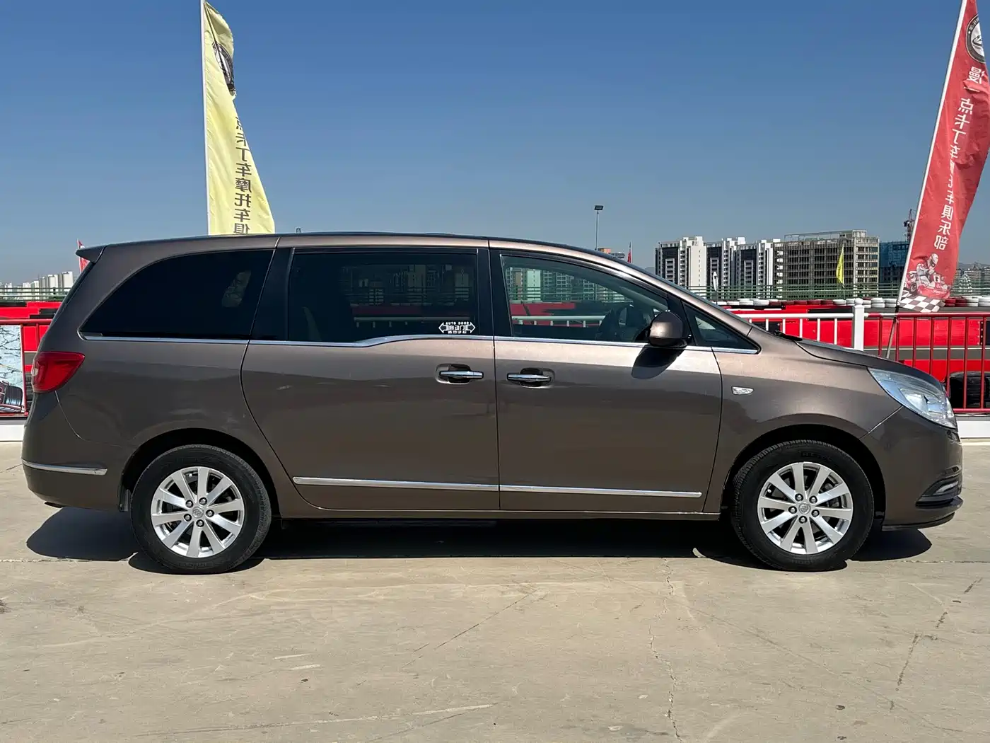Buick GL8 2017 25S Luxury China V фото 6