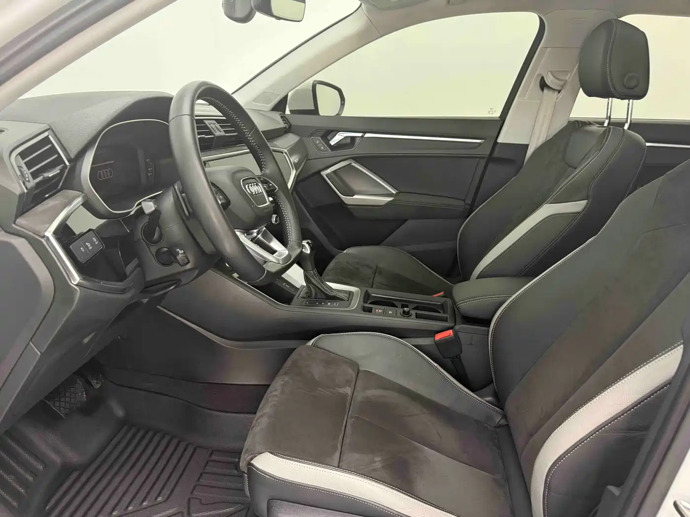 Audi Q3 2019 40 TFSI Fashion Dynamic фото 11