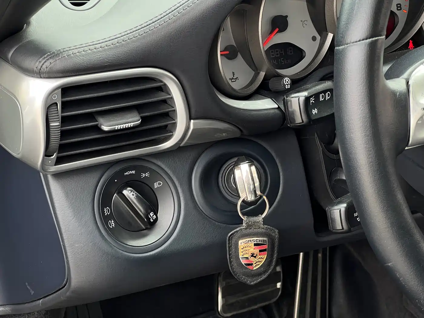 Porsche 911 2006 Carrera 4S AT 3.8L фото 25