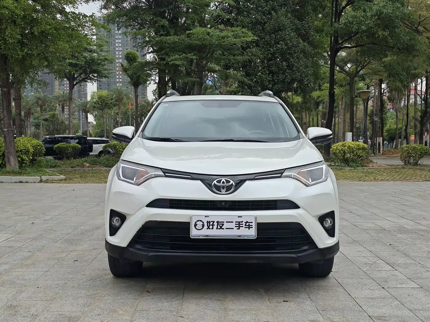 Toyota RAV4 Rongfang 2016 2.0L CVT 2WD Trend (China V) фото 2