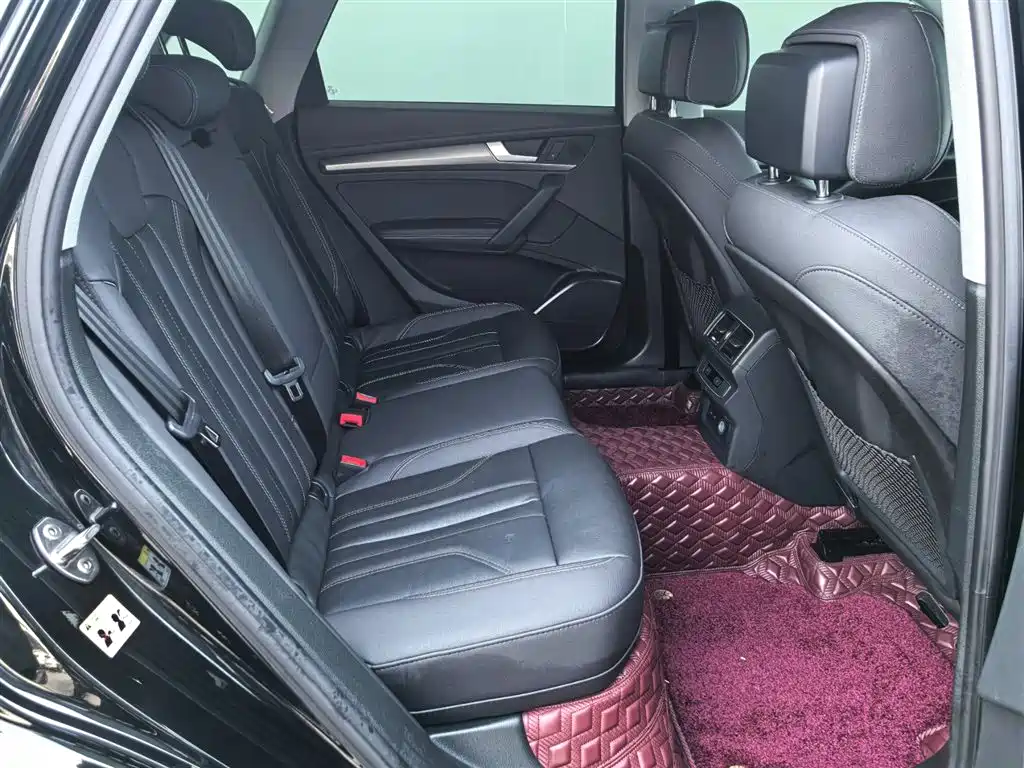 Audi Q5L 2022 Facelift 40T Luxury Dynamic фото 9
