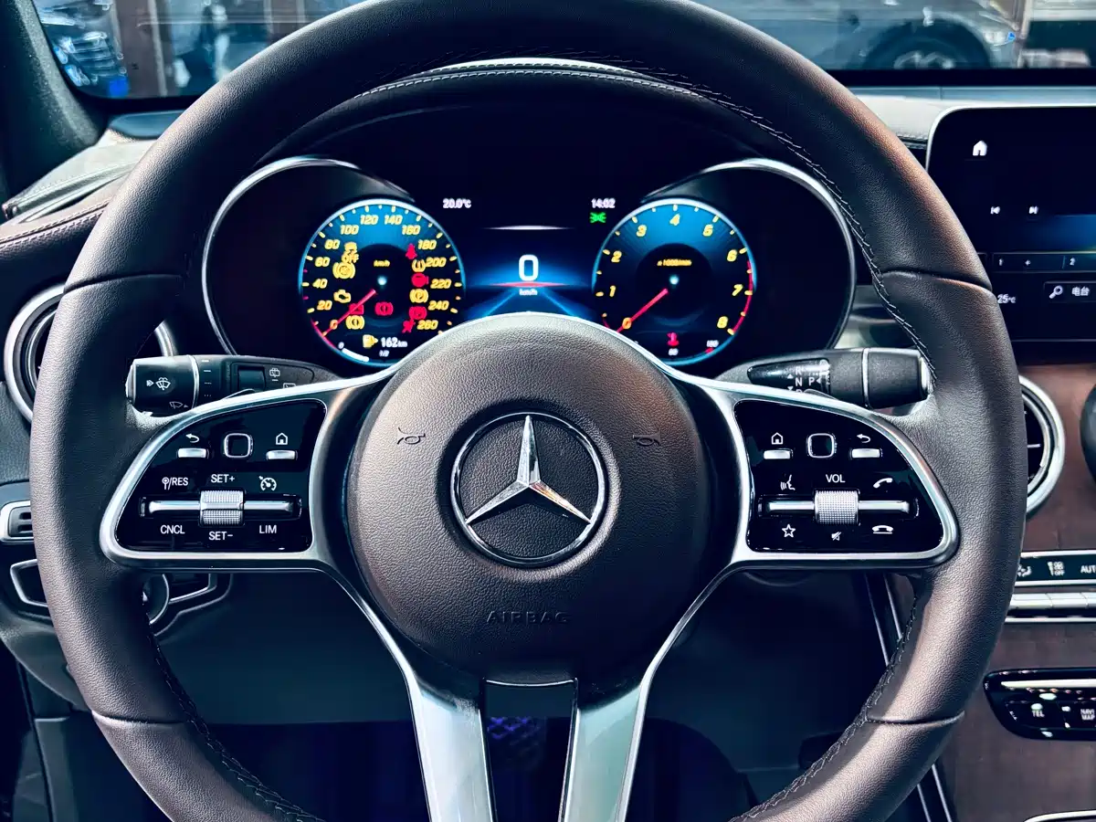 Mercedes-Benz GLC 2021 GLC 260 L 4MATIC Luxury фото 5