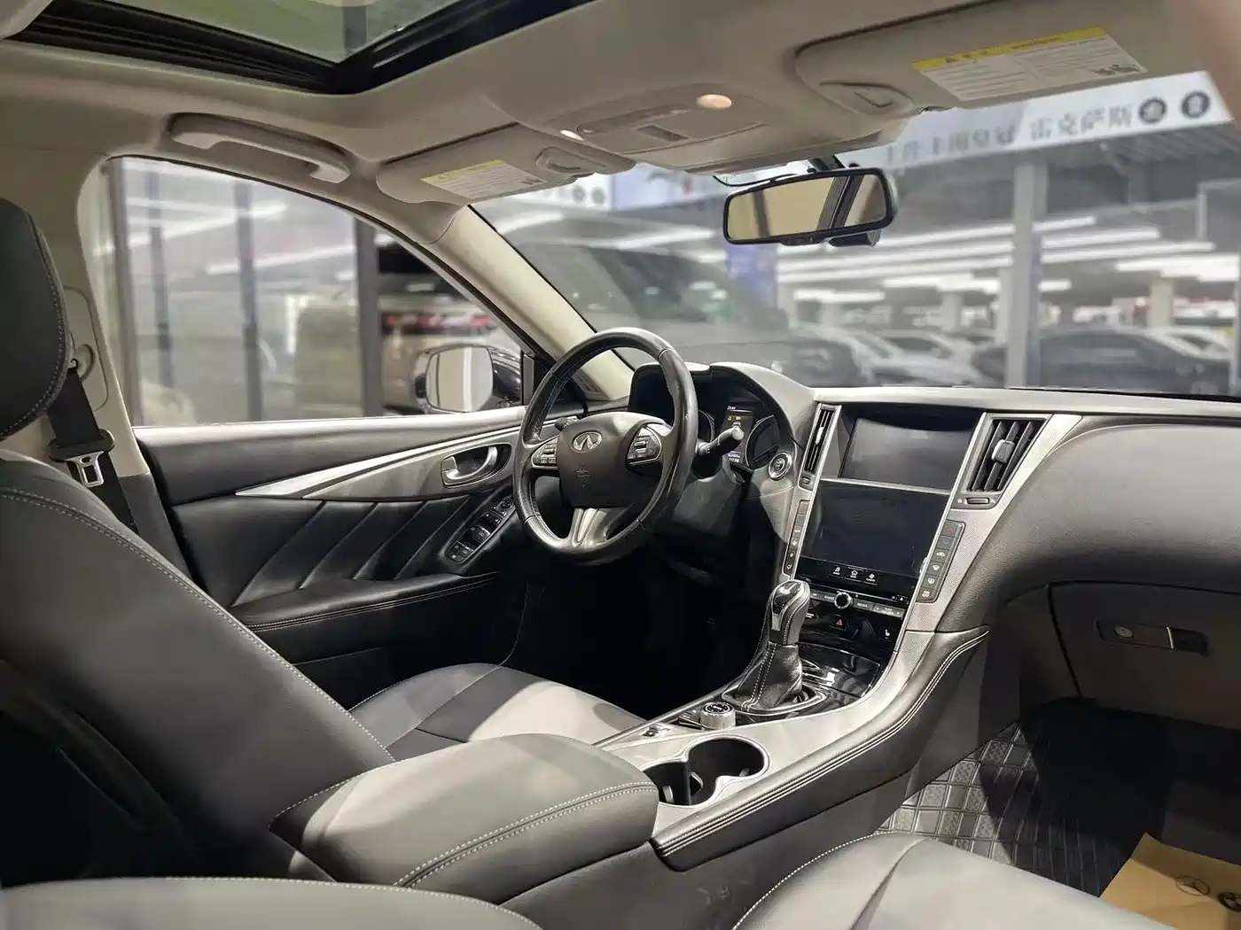 Infiniti Q50 2016 2014 3.7L Comfort Edition