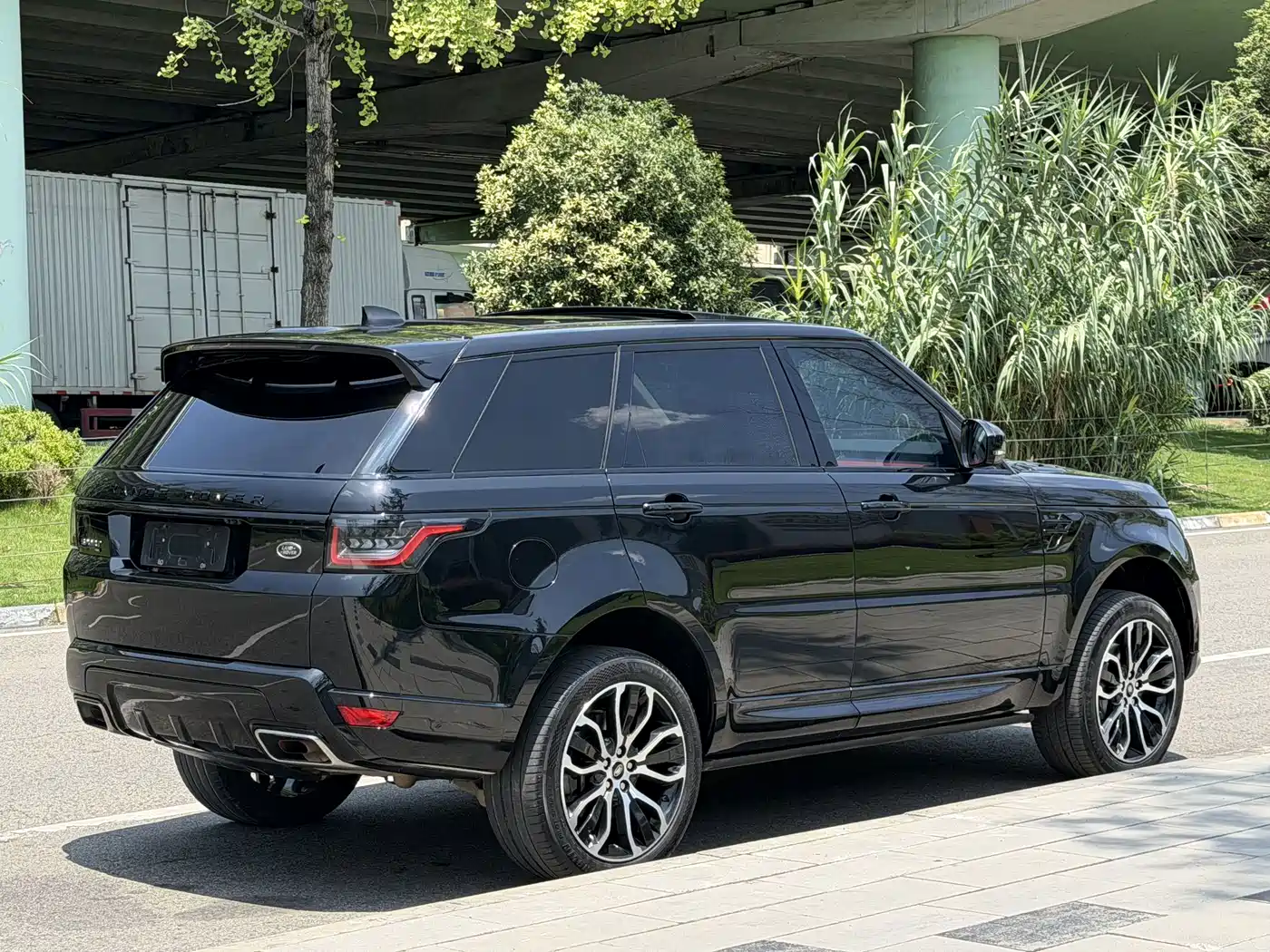 Фото 5 - Land Rover Range Rover Sport