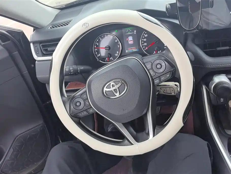 Toyota RAV4 Rongfang 2024 2.0L CVT FWD Urban Edition фото 15