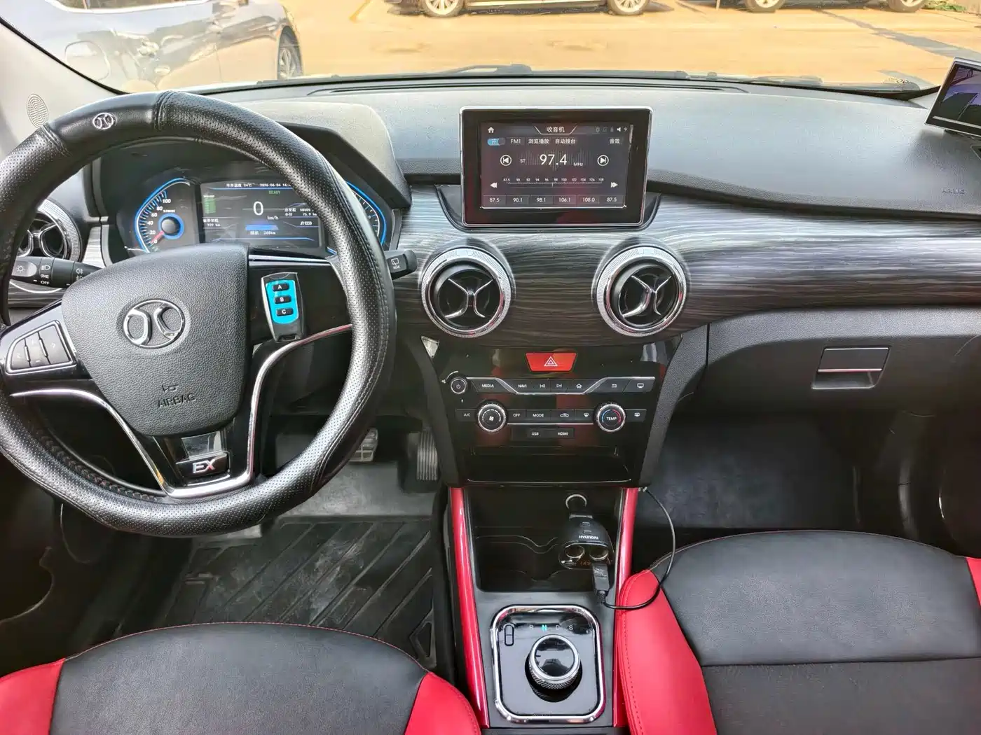 BAIC New Energy EX 2018 2018 EX360 New Trend Edition