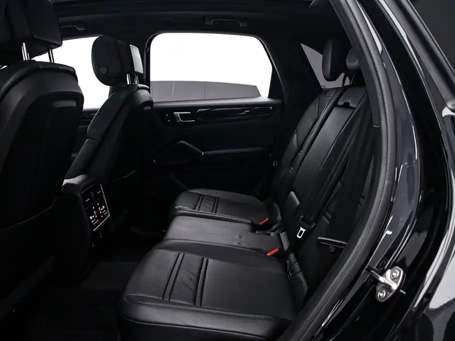 Porsche Cayenne New Energy 2023 Cayenne E-Hybrid 2.0T фото 14