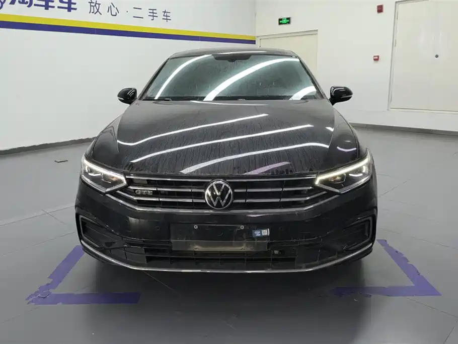 Volkswagen Magotan GTE Plug-in Hybrid 2022 GTE Luxury фото 2