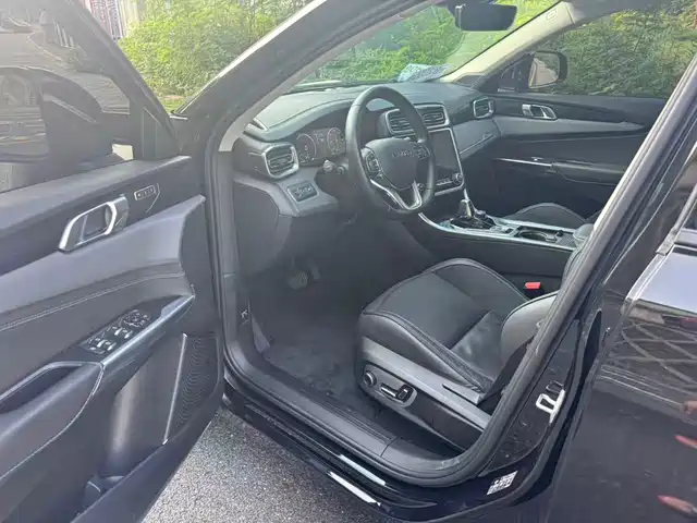 Lynk & Co 01 EM-P 2018 1.5T PHEV Jin Pro China V — фото 3