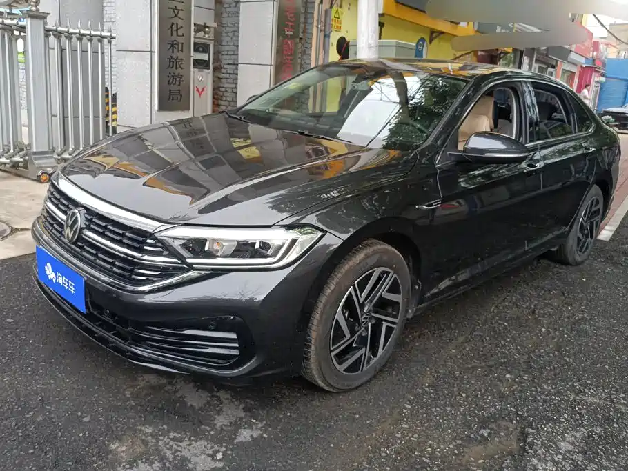 Volkswagen Sagitar 2024 300TSI DSG Surpass Edition