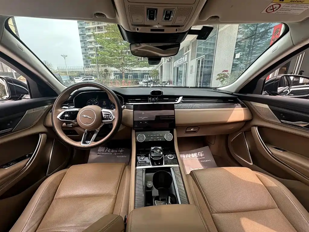 Jaguar XFL 2021 XFL 2.0T P250 2WD Premium Luxury Edition фото 15