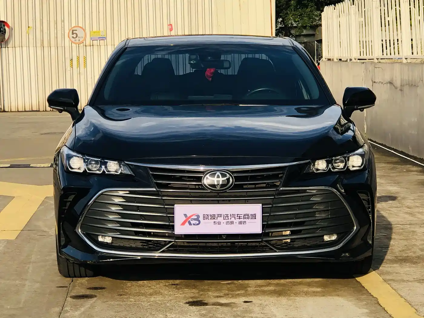 Toyota Avalon 2019 2.0L Luxury Edition (China VI) фото 3
