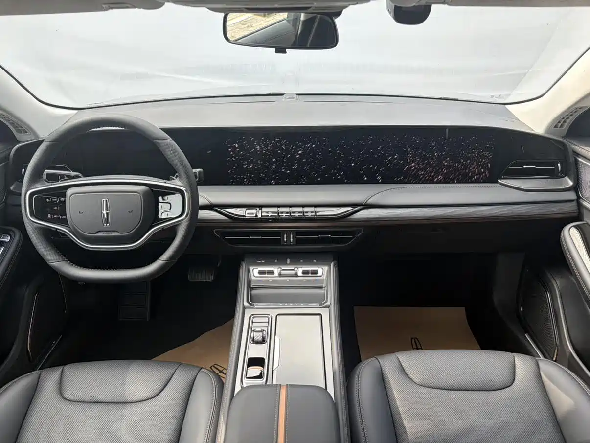 Lincoln Z 2025 2025 2.0T Premium Edition