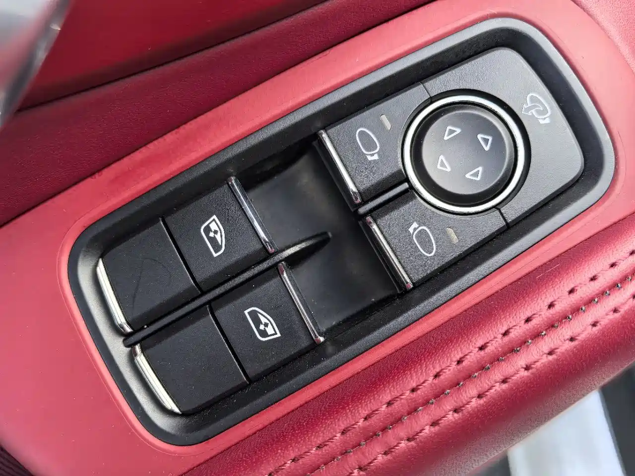 Porsche 718 2023 Cayman Style Edition 2.0T фото 18