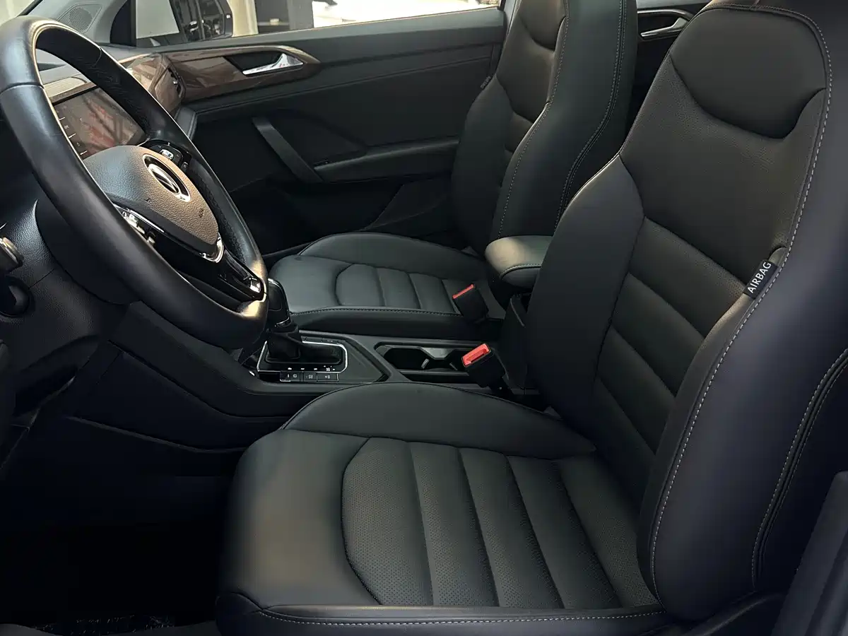Volkswagen Tharu 2022 280TSI FWD Luxury Edition фото 7