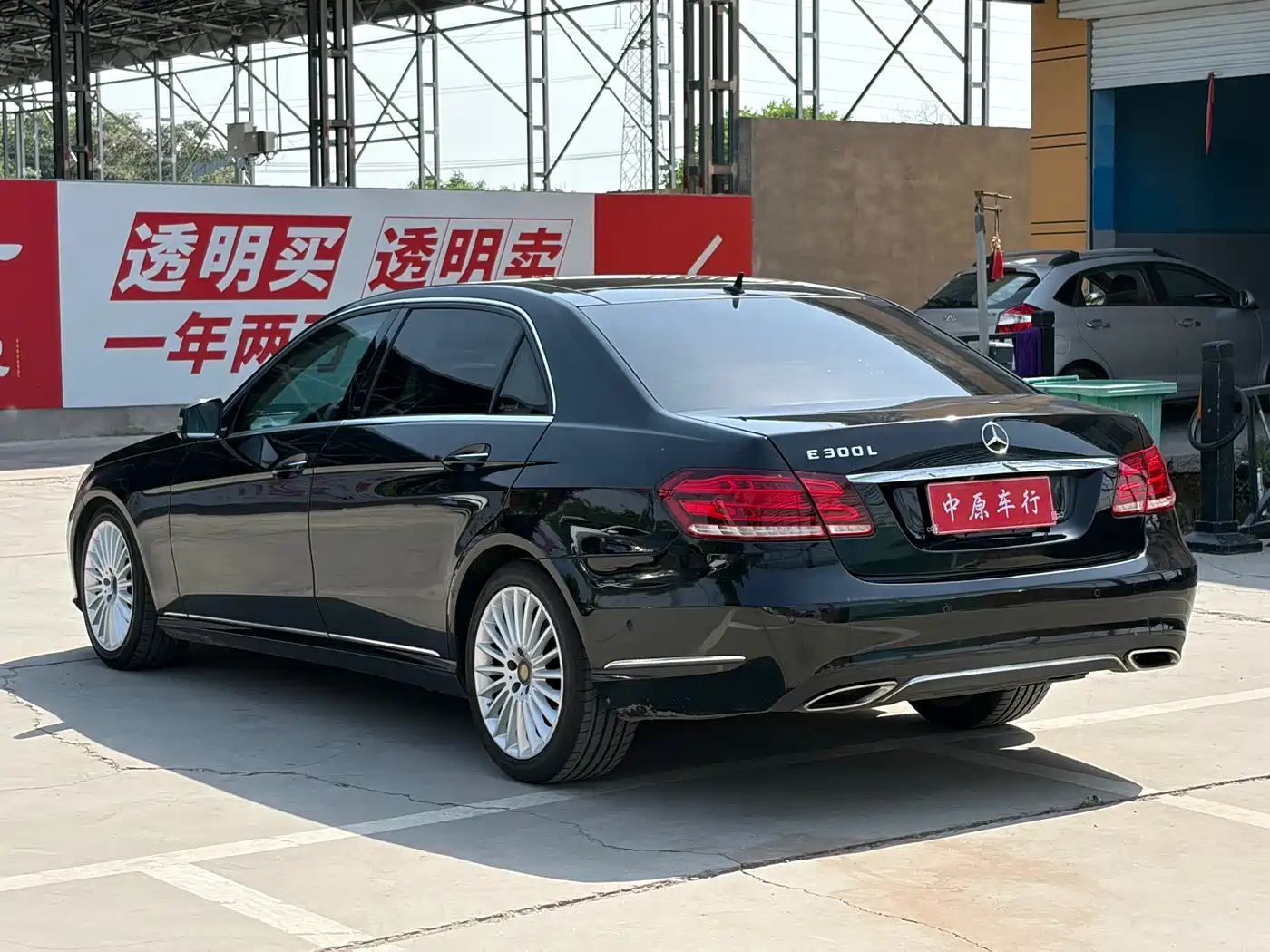 Mercedes-Benz E-Class 2014 E 300 L фото 18