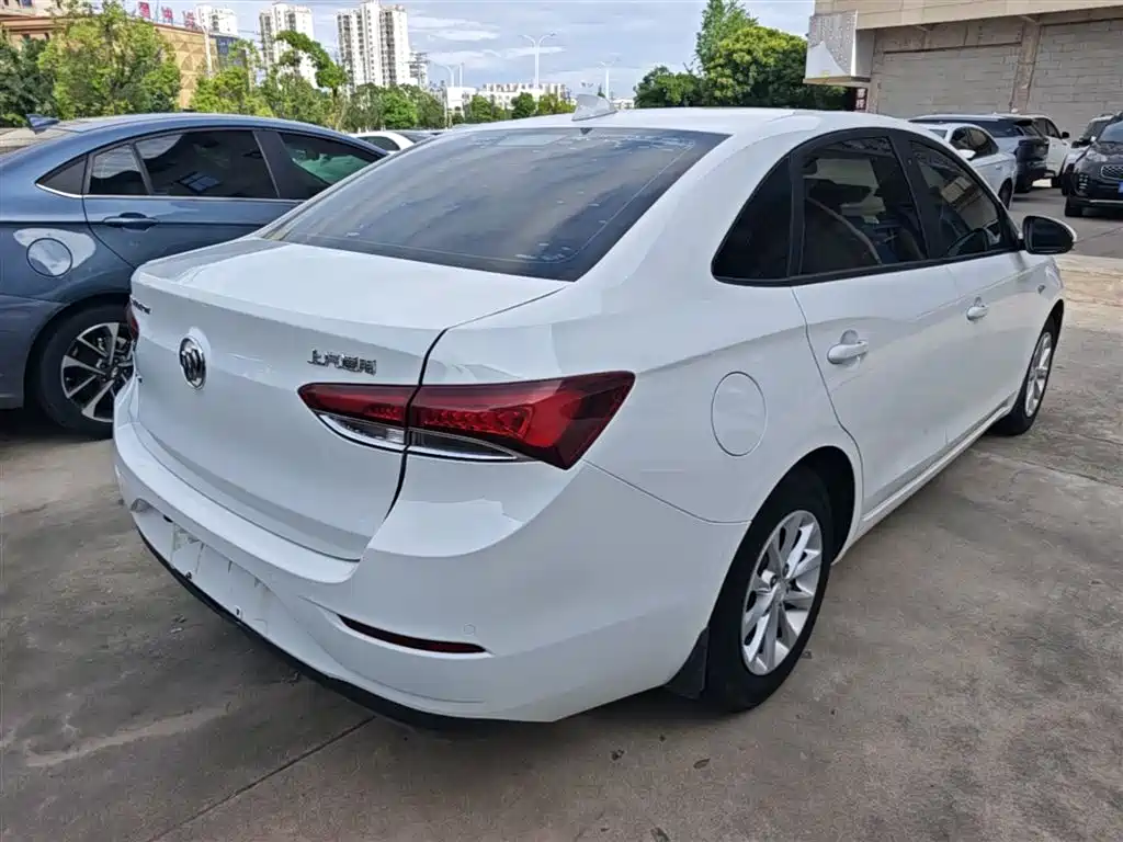 Buick Excelle 2019 15T DCT Progressive Type China VI фото 7