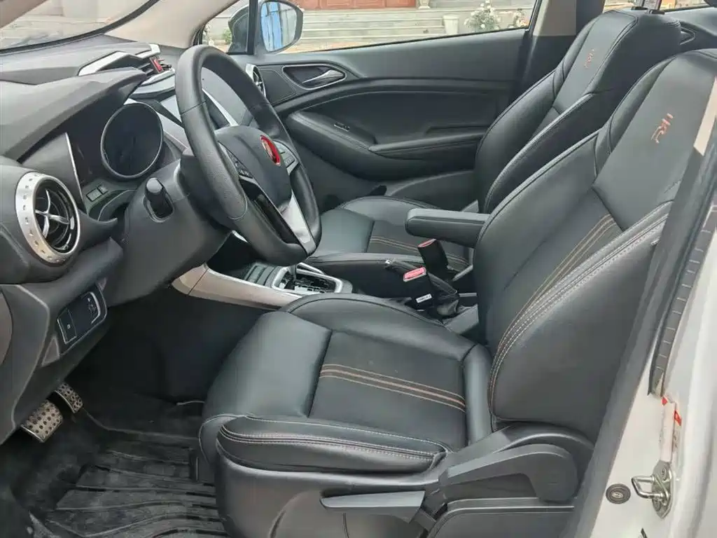 BYD Yuan 2017 1.5L Auto Cool Connect фото 13