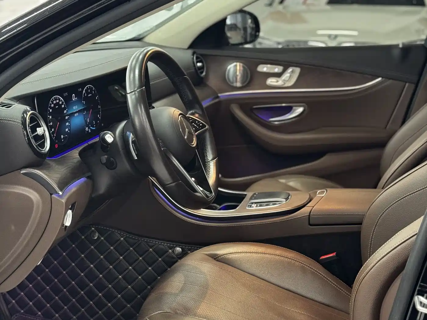 Mercedes-Benz E-Class 2021 E 300 L Luxury фото 4