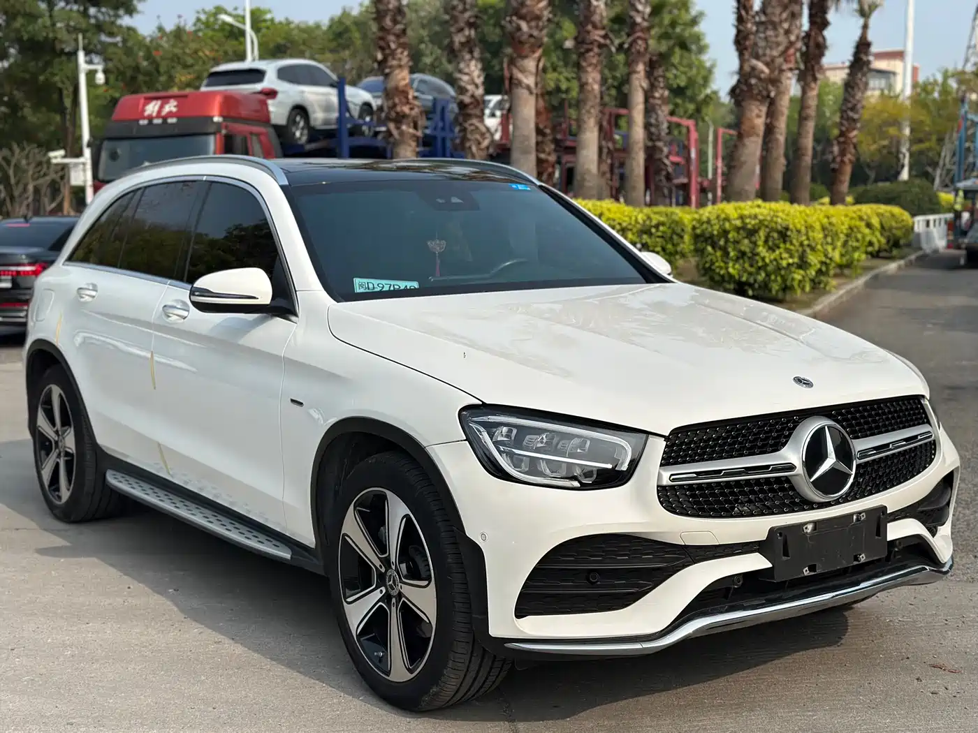 MERCEDES-BENZ GLC