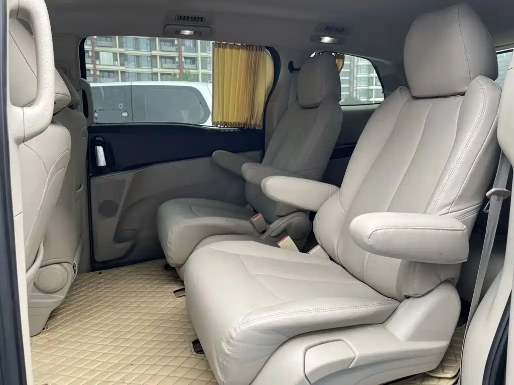 Фото 6 - Buick GL8