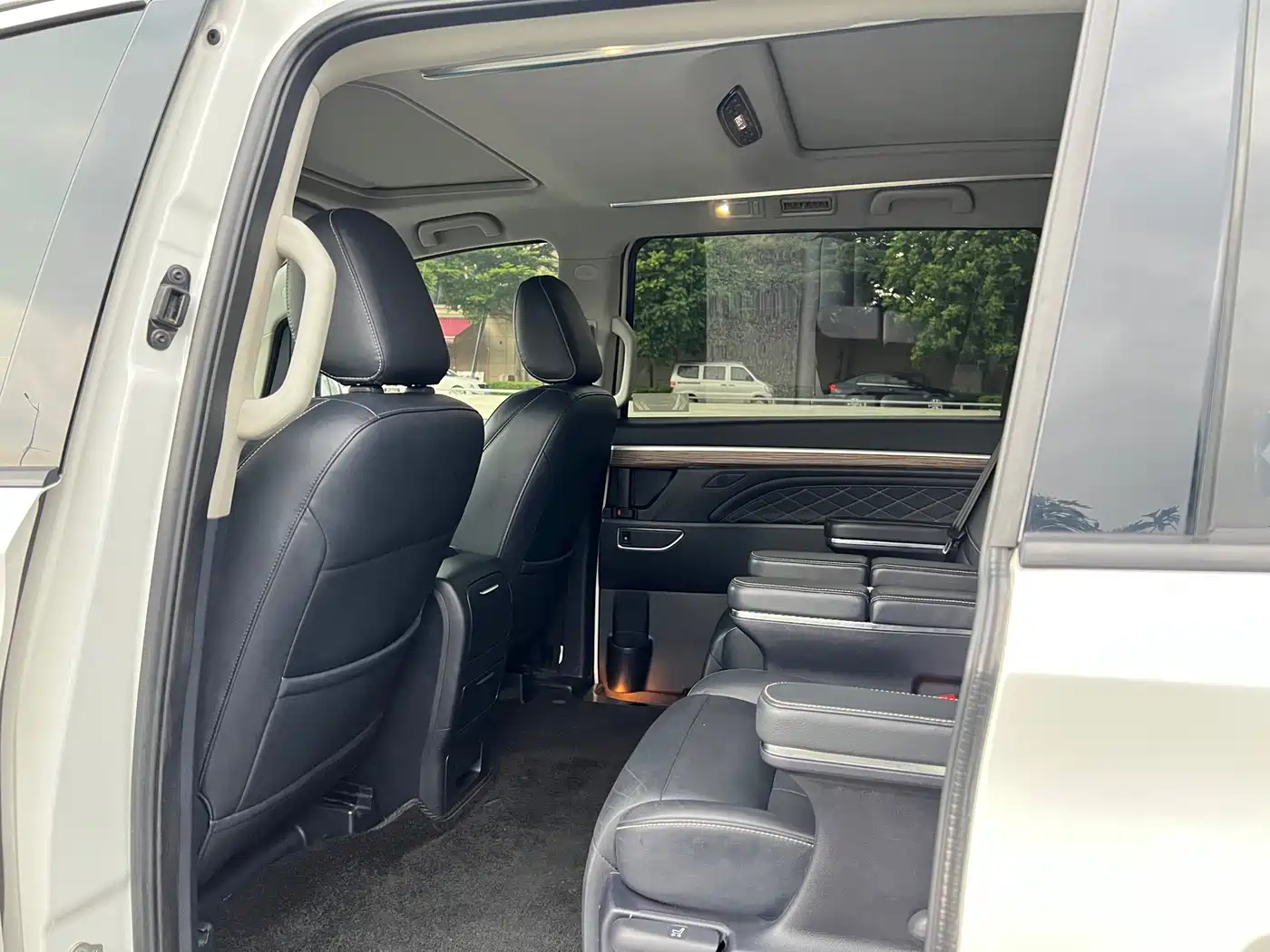 GAC Trumpchi Trumpchi M8 2020 Pilot 390T Prestige Edition фото 11