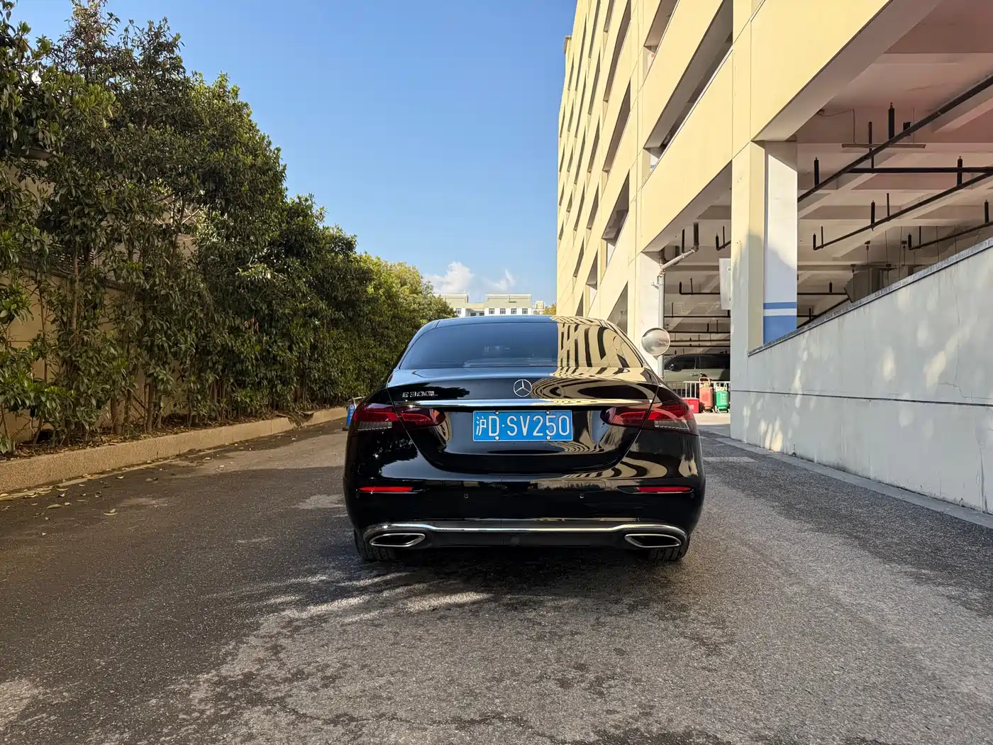 Mercedes-Benz E-Class 2023 E 300 L Luxury фото 10
