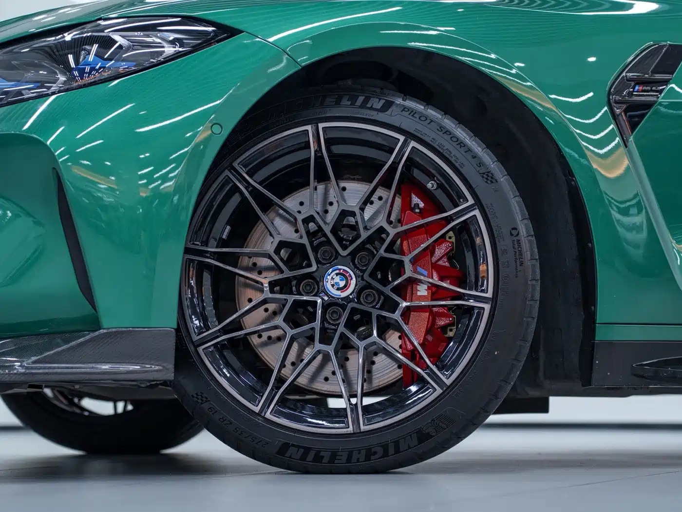 BMW M4 2023 M4 Coupe M xDrive Thunder Edition фото 4